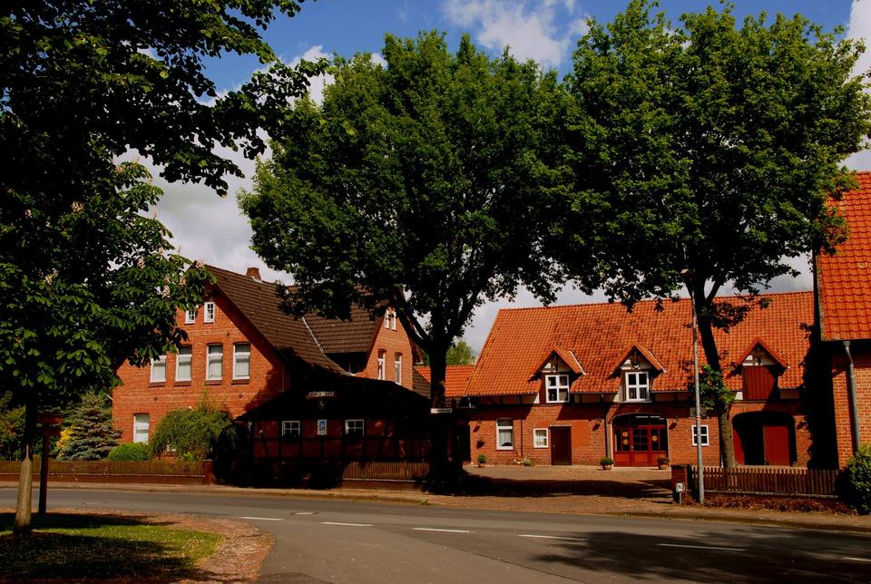 Thumbnail-2-Zi-Whg. m.Haus-WG-CharakterAuch f. Pferdebesitzer interessant