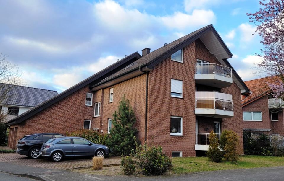 Thumbnail-2-Zimmer-Wohnung im Dachgeschoss mit Balkon