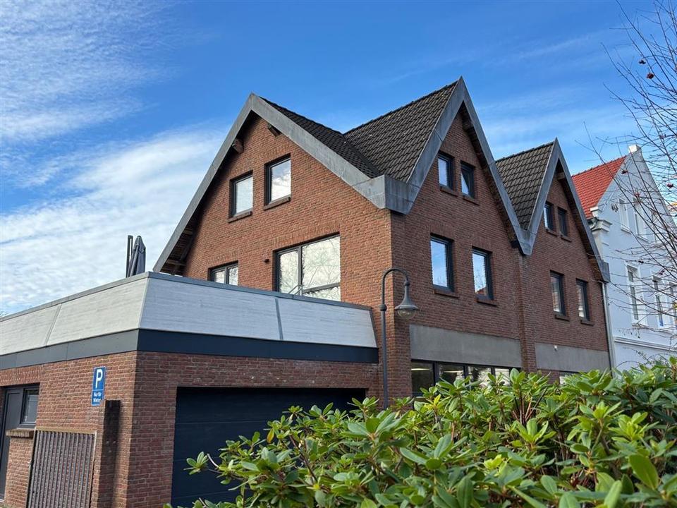 Thumbnail-Großzügige Stadt-Maisonettewohnung mit Dachterrasse in Jever