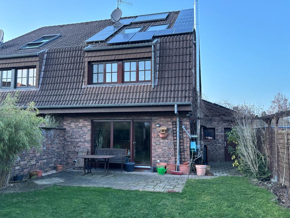 Thumbnail-Großzügige Doppelhaushälfte mit 4 Zi. GartenGarage in Pulheim