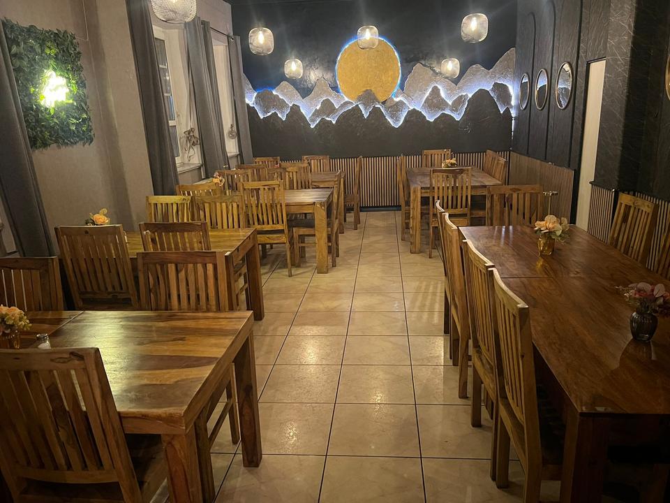 Thumbnail-Erfolgreiches Sushi- & Thai-Restaurant mit Lieferservice & Terrasse in Frankfurt-Bornheim