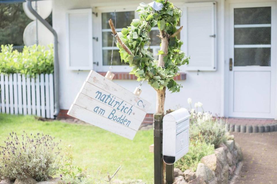 Thumbnail-⭐⭐⭐ FREI--> Ostsee Ferienhaus NATÜRLICH AM BODDEN bis 8 Pers.