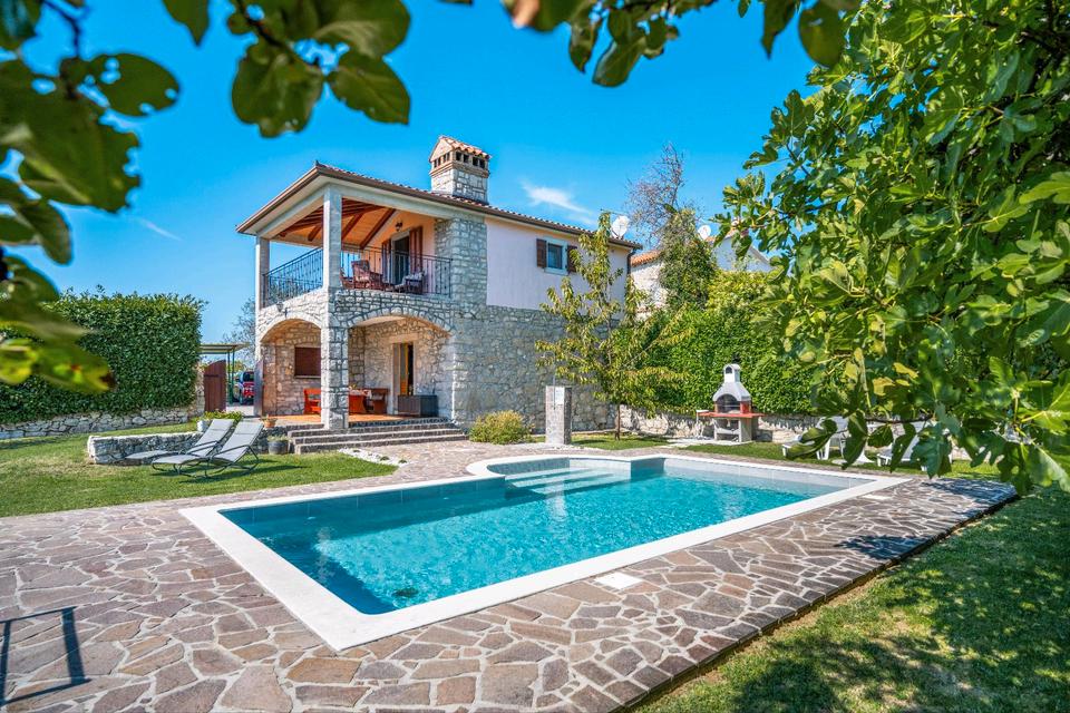 Thumbnail-Ferienhaus PoolMeerblickIstrien max.4 Per. ab107 EuroTag