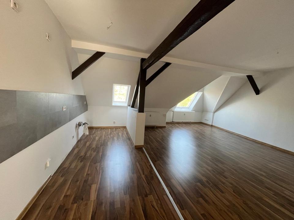 Thumbnail-Charmante 3-Raum-Dachgeschosswohnung mit besonderem Flair in von Bitterfeld
