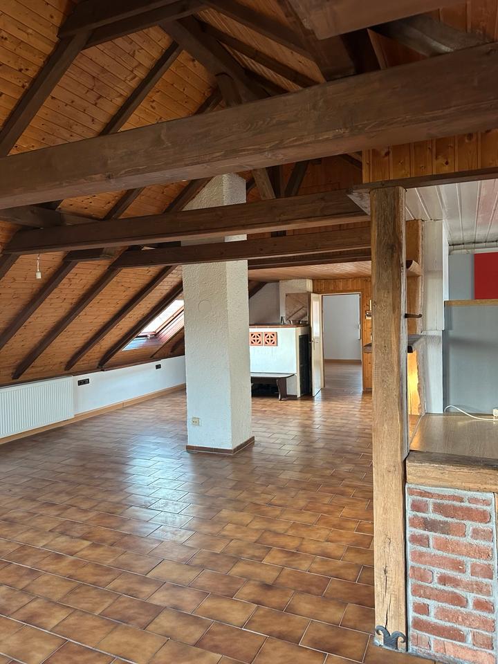 Thumbnail-Wunderschöne 3-Zimmer Dachgeschosswohnung zu vermieten. Sennfeld