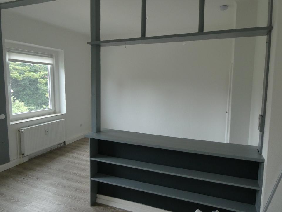 Thumbnail-Ruhige 2 Zimmerwohnung mit großer Wohnküche