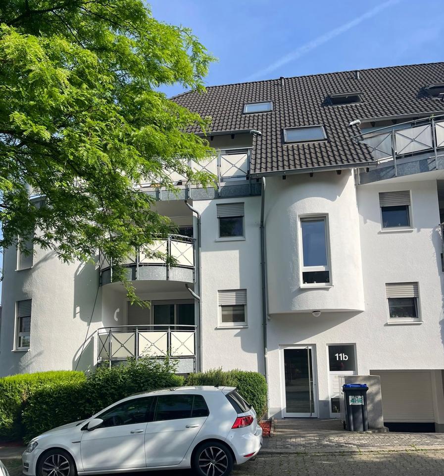 Thumbnail-3,5-Zimmer-Eigentumswohnung mit kleiner Terrasse