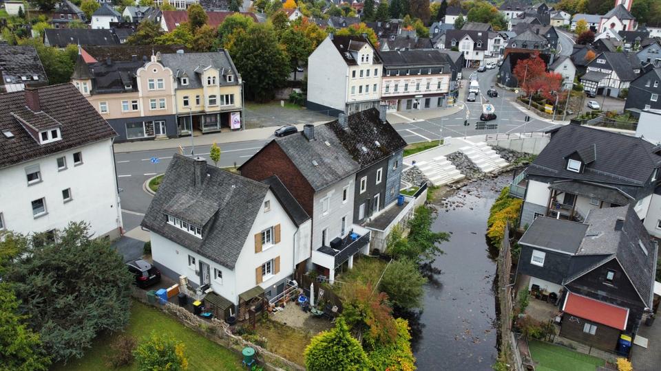 Thumbnail-4-Zimmer Haus + Keller + Dachbodenausbau