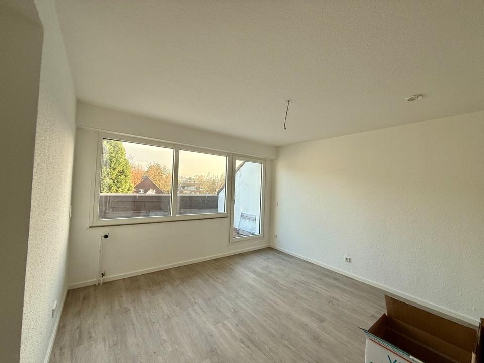 Thumbnail-Kernsanierte 2-Zimmer Wohnung mit Balkon und neuem Badezimmer