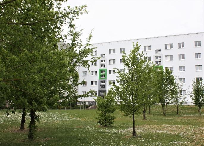 Thumbnail-Familienfreundliche 4-Raum-Wohnung mit Balkon und Wanne