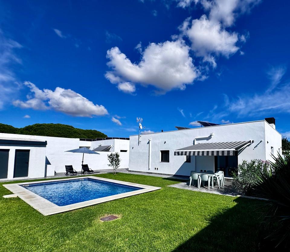 Thumbnail-Andalusien Barrosa Strand - Villa + Pool nur Dauermiete!