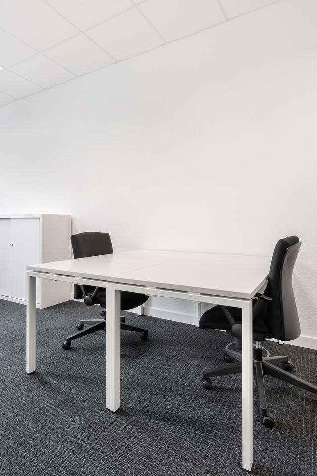 Thumbnail-Privater Büroraum für 1 Person in Regus Südwestpark