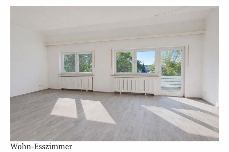 Thumbnail-Helle 4-Zimmer-Wohnung mit Balkon, Keller & Garage – 115 m²