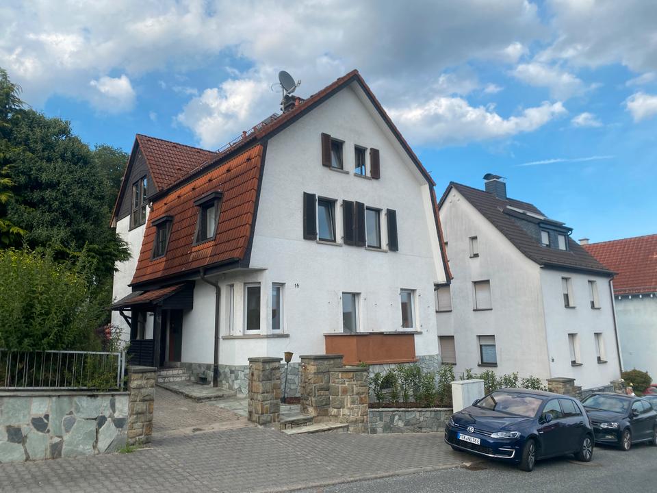 Thumbnail-Mehrfamilienhaus mit 3 leerstehenden Wohneinheiten in Mammolshain