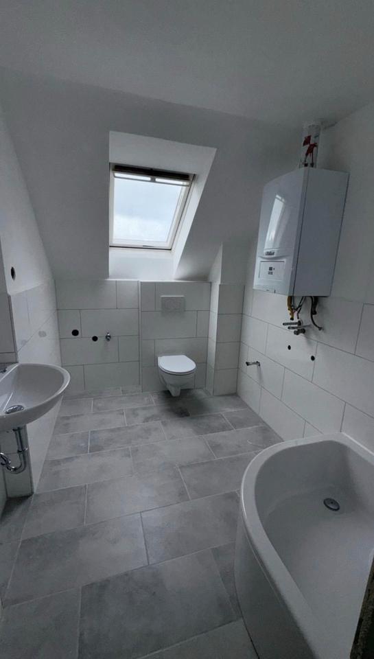 Thumbnail-4 ZKB neue Wohnung Dachgeschoss zu vermieten