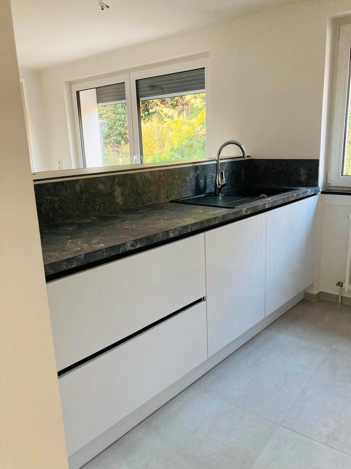 Thumbnail-Moderne 3-Zimmer-Wohnung mit Terrasse, Klimaanlage