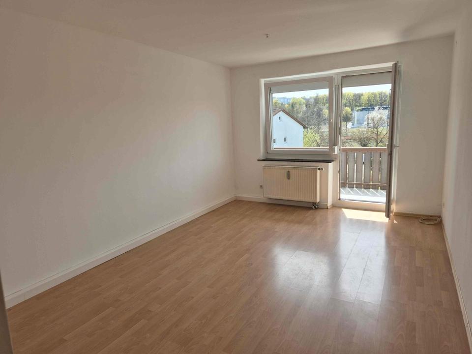 Thumbnail-Helle Wohnung 3 ZKB in Regensburg Margaretenau mit Balkon