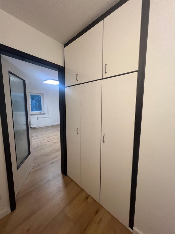 Thumbnail-Neu sanierte 2 Zimmer WHG im ruhigen Westhagen