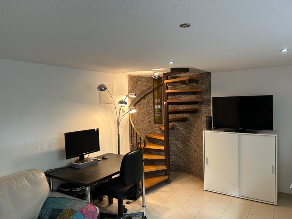 Thumbnail-Souterrainwohnung (möbliert) in Frankfurt, nur an Wochenendheimfa