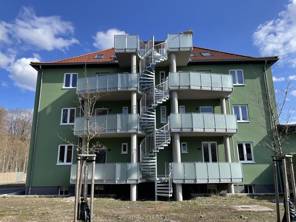 Thumbnail-Erstbezug nach Sanierung - großzügige 2-Raum-Wohnung mit Balkon in idyllischer Lage!