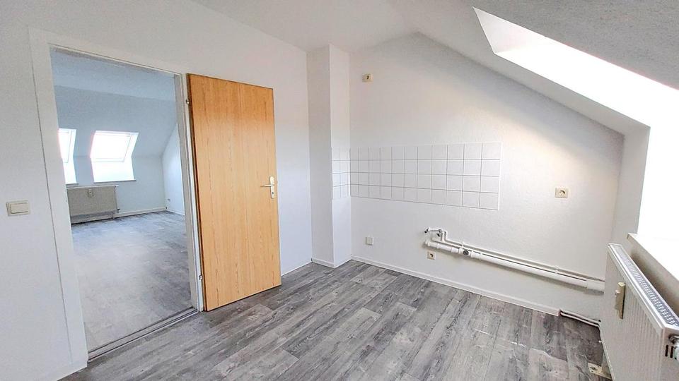Thumbnail-Für Individualisten - 2-Raum-Dachgeschoss-Wohnung