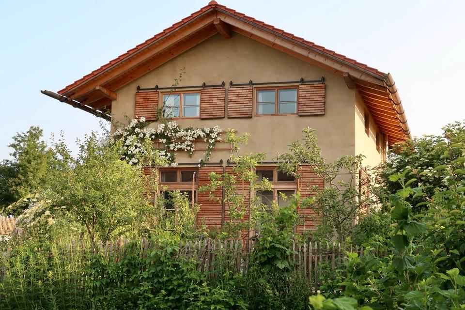 Thumbnail-Haus mit biologischer Bauweise & zeitloser Architektur am Simssee