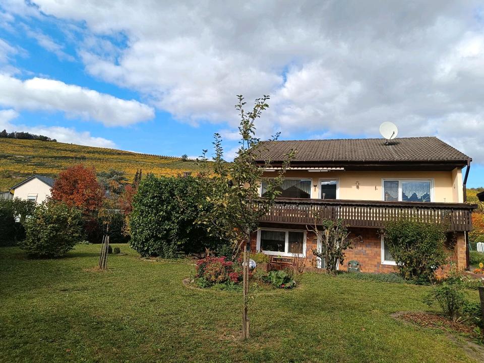 Thumbnail-Freistehendes Einfamilienhaus mit großem Garten und Doppelgarage