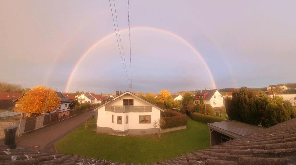 Thumbnail-Sehr schöne 3 Zimner DG Wohnung