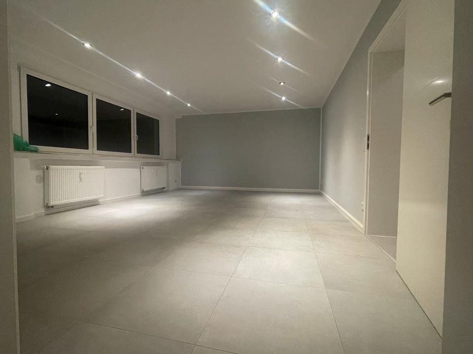 Thumbnail-2-ZIMMER SOUTERRAIN WHG 72qm SANIERT TOP LAGE