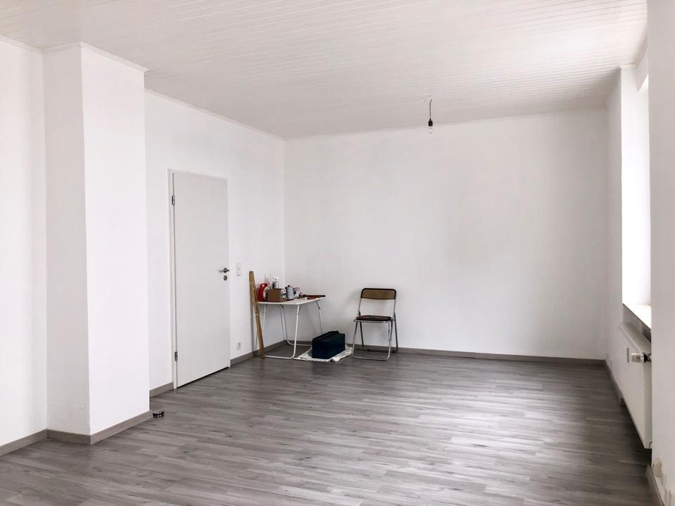 Thumbnail-neu renovierte 3 Zimmerwohnung Erdgeschoß 76 qm Remscheid Süd