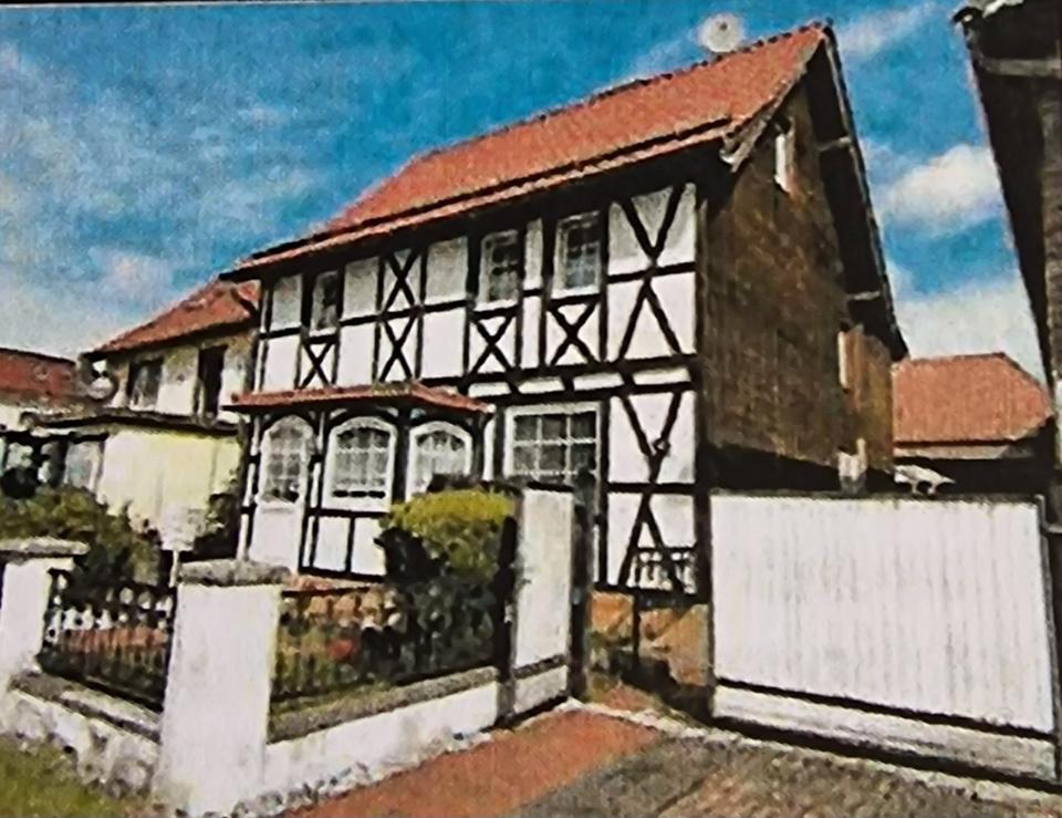Thumbnail-Einfamilienhaus mit 5 Zimmern in Mackenrode zu vermieten