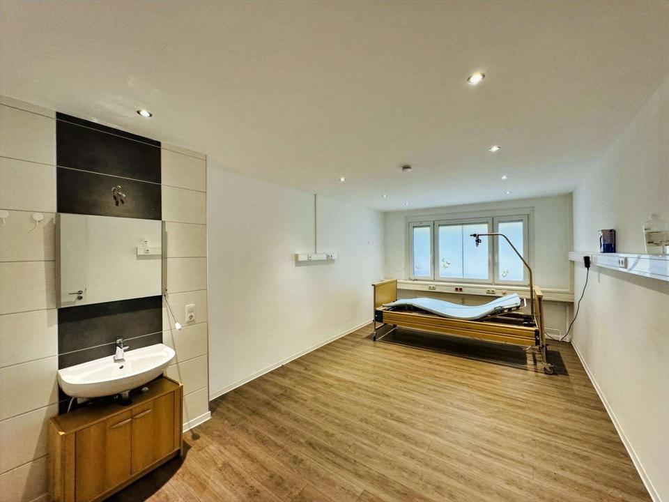 Thumbnail-Großzügige Praxisfläche in attraktivem Ärztehaus