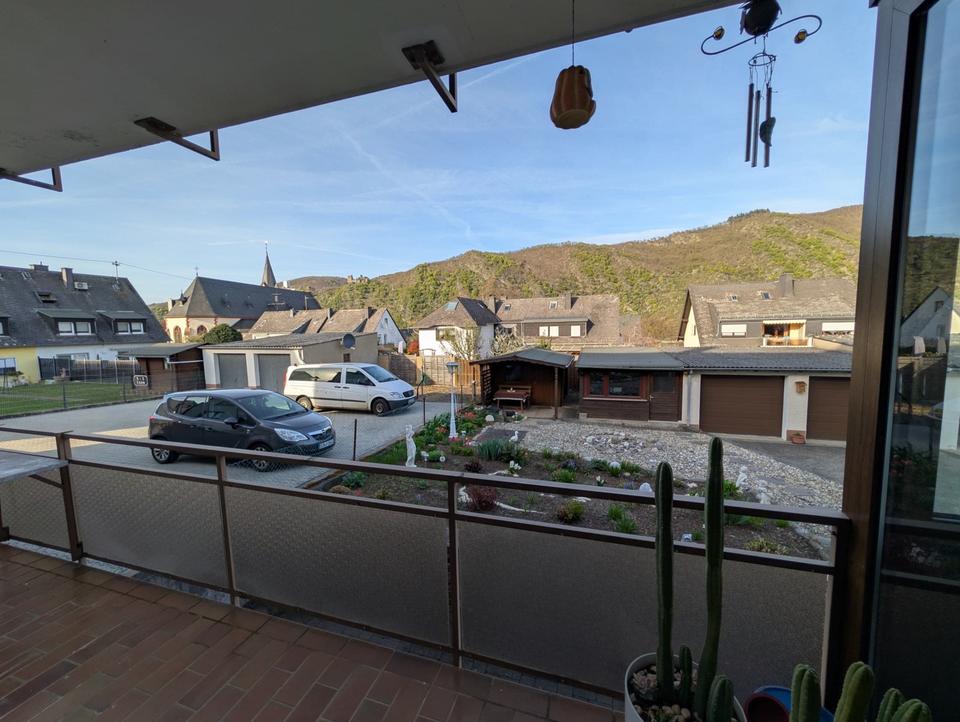 Thumbnail-Schöne Aussicht - renovierte 2,5 ZKB inkl. Garage
