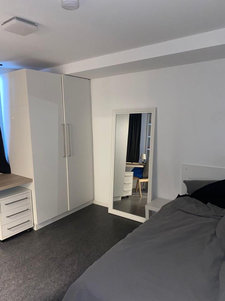 Thumbnail-Zwei Zimmer mit jeweils eigenem Bad zur Untervermietung