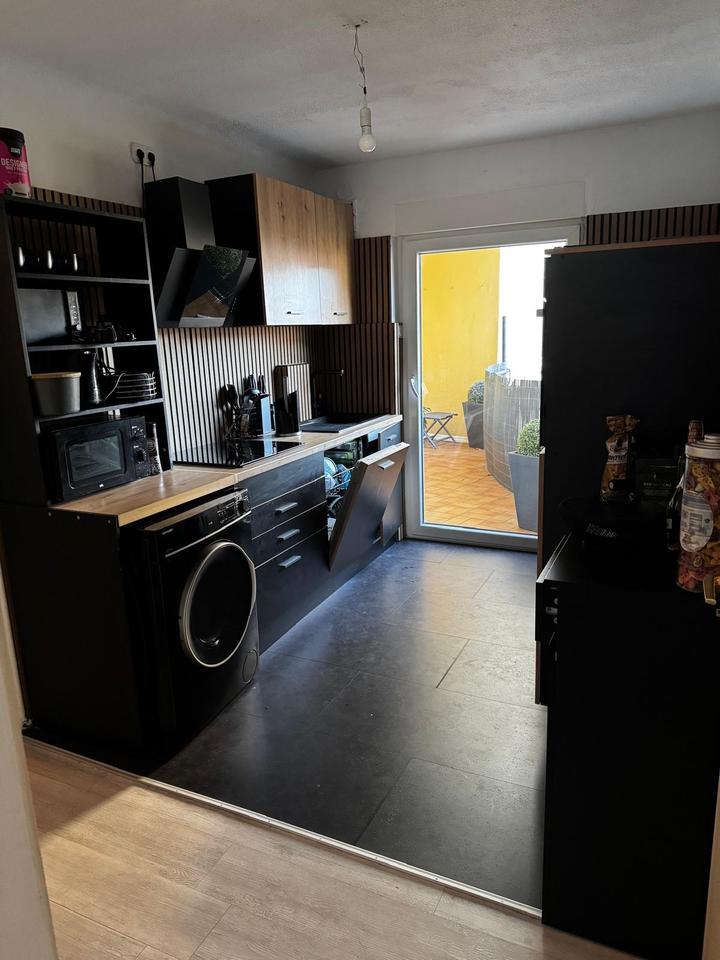 Thumbnail-Helle 3-Zimmer-Wohnung mit EBK & Balkon – zentral, nahe Bahnhof