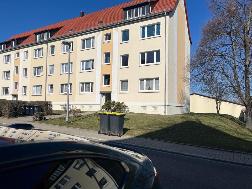 Thumbnail-Helle 3-Zimmer-Wohnung mit schönem Ausblick und großem Badezimmer