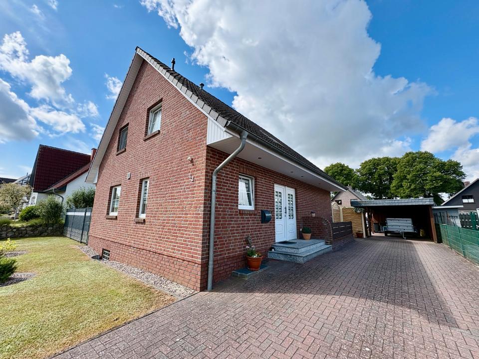 Thumbnail-Exklusives Einfamilienhaus mit schönem Pool Provisionsfrei
