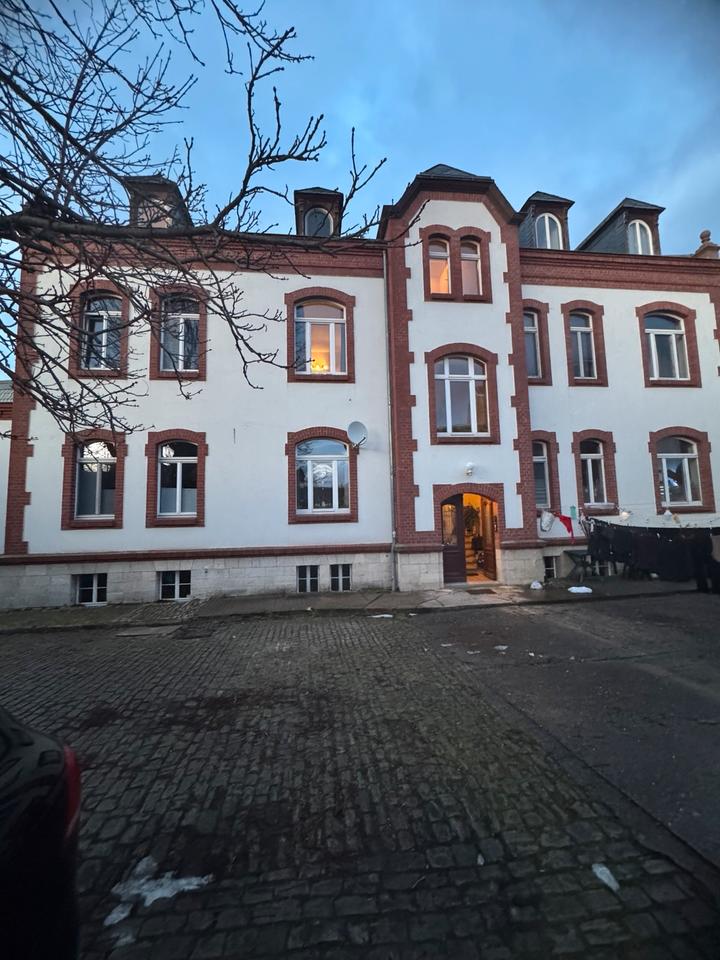 Thumbnail-Großzügige Dreizimmerwohnung zu vermieten in Laucha an derUnstrut