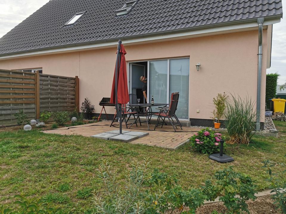 Thumbnail-Möblierte Haushälfte mit Garten