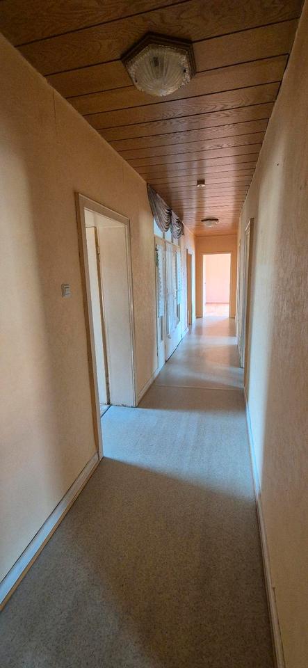 Thumbnail-5 Zimmer-Wohnung im 1.OG! 130qm Wohnfläche !