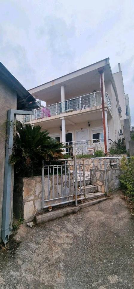 Thumbnail-haus zu vekkaufen im Montenegro