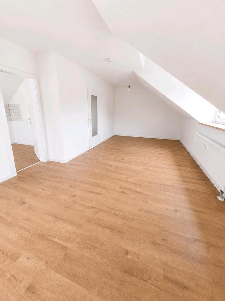 Thumbnail-Renovierte 2-Zimmer-Wohnung in Allersberg – 59 m² mit Garage