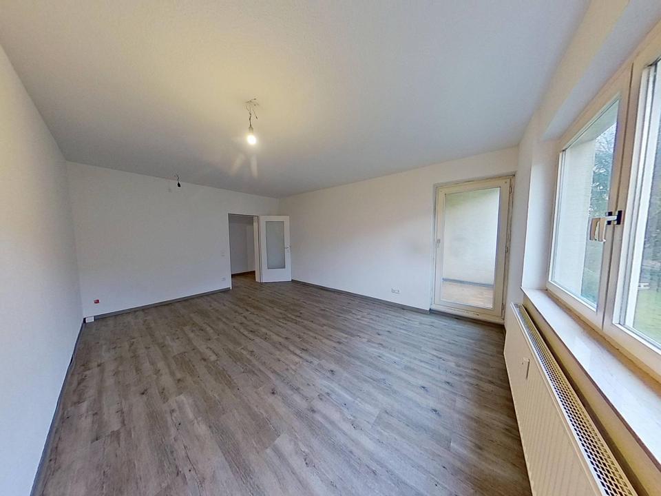 Thumbnail-** Helle 2-Zimmer-Wohnung mit Balkon & Badewanne **