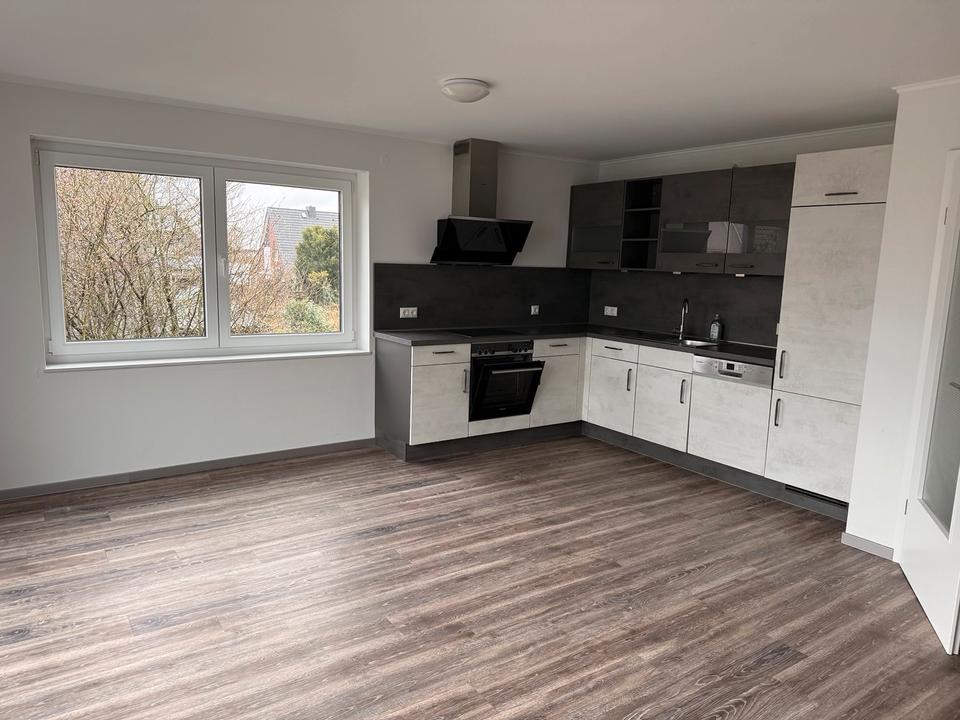 Thumbnail-Attraktive 3,5 Zimmer Wohnung mit Balkon in Harsefeld zur Miete