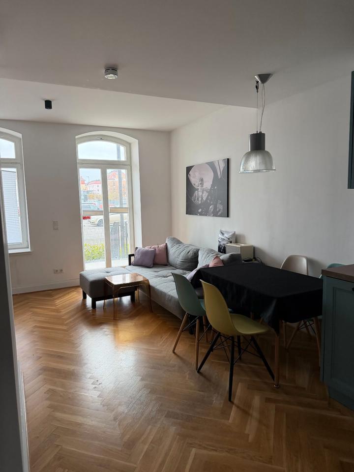 Thumbnail-Plagwitz Voll Möbliertes 2 Zimmer Apartment, 2 Bäder, Balkon