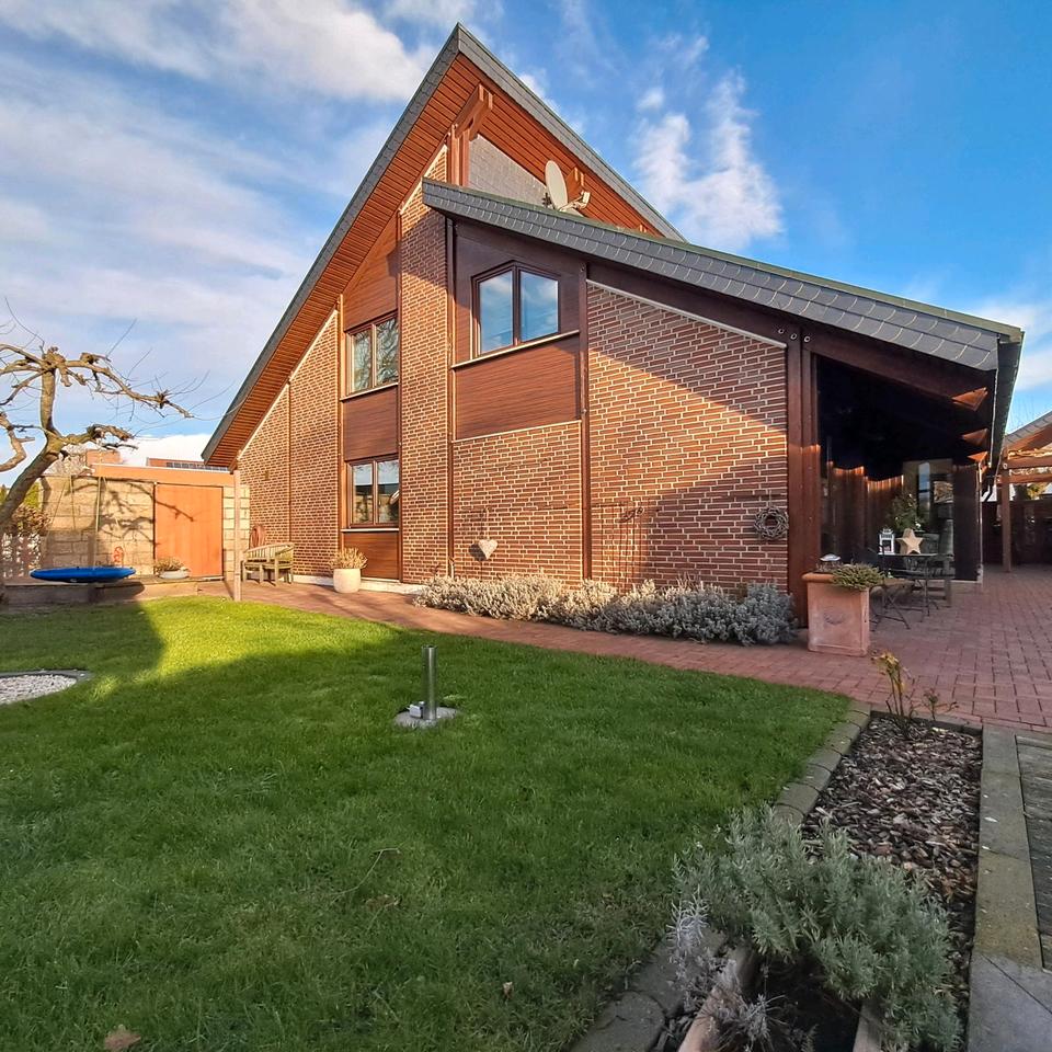 Thumbnail-Einfamilien - Zweifamilienhaus