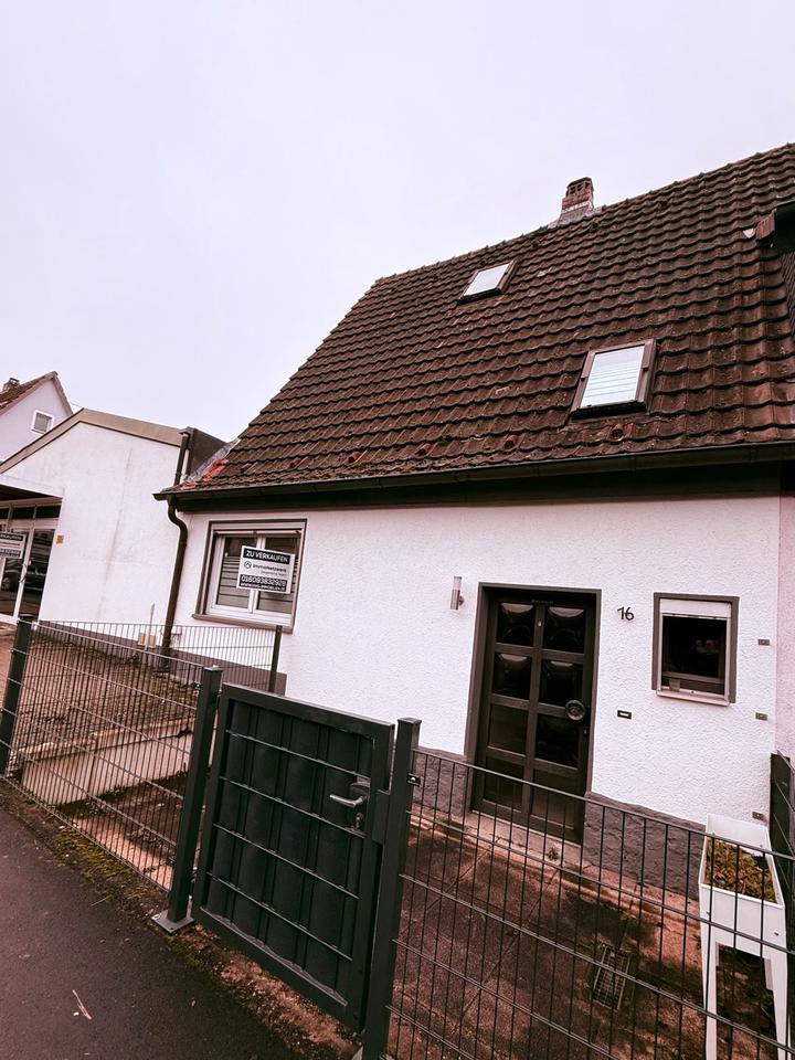 Thumbnail-Doppelhaushälfte mit großer Halle in Arnstein zu verkaufen