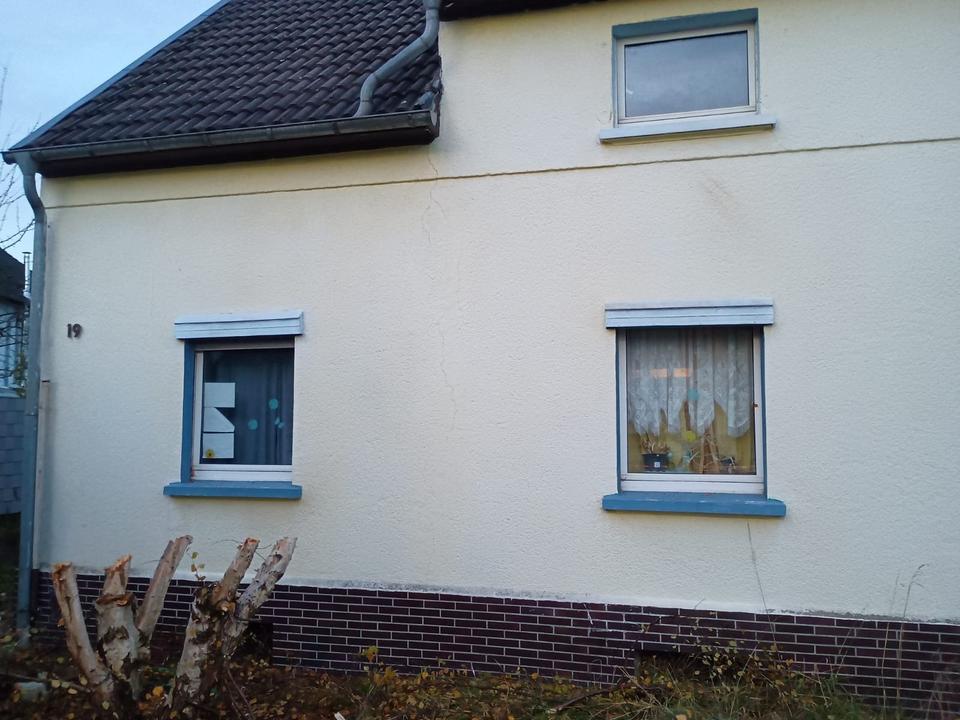 Thumbnail-Verkaufe eine gut gelegene Doppelhaushälfte in SiegburgStallberg