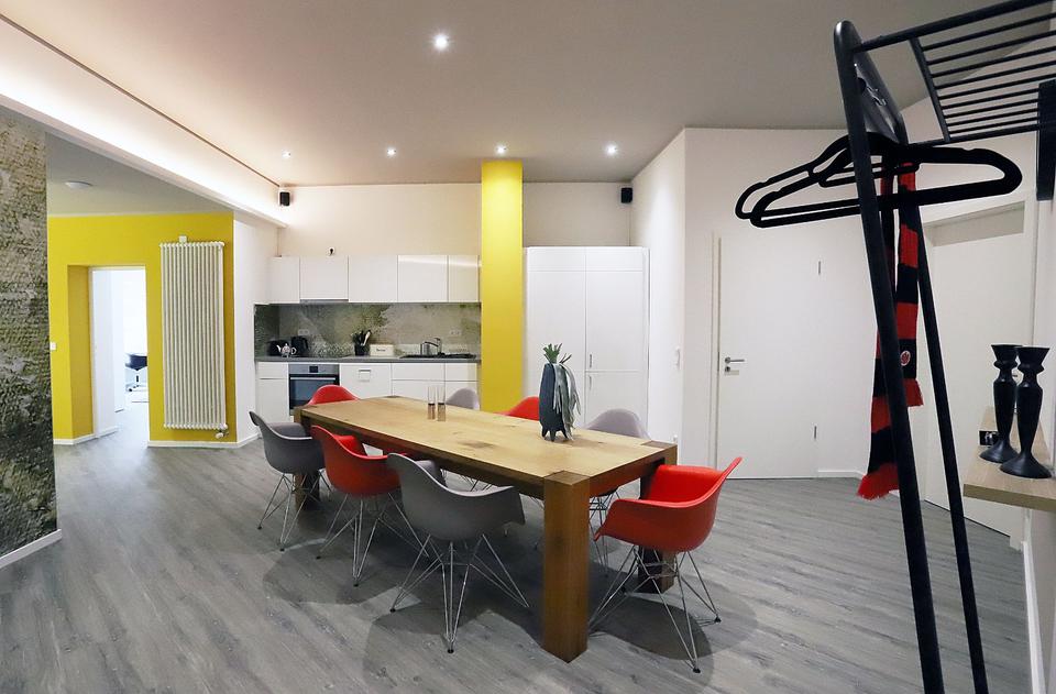 Thumbnail-WG's aufgepasst! Exklusive 4ZW mit eigenem Gym in Sachsenhausen!