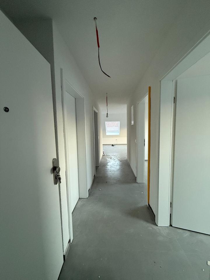 Thumbnail-4 Zimmer Dachgeschosswohnung